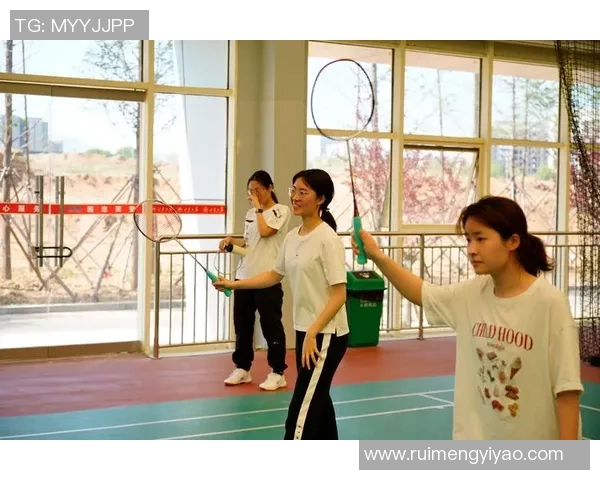 与羽毛球女将刘芳的深度对话回顾她的辉煌运动生涯与未来展望 与羽毛球女将刘芳的深度对话回顾她的辉煌运动生涯与未来展望