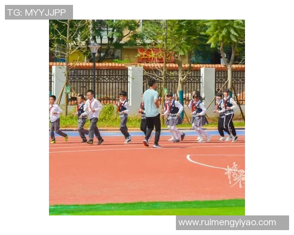 足球明星头像合集女孩的青春梦想与追逐之路 足球明星头像合集女孩的青春梦想与追逐之路